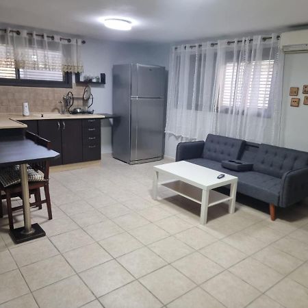 B&B Amit 18 Minutes From The Airport - אירוח כפרי עמית 18 דקות משדה תעופה Petach Tikva Dış mekan fotoğraf